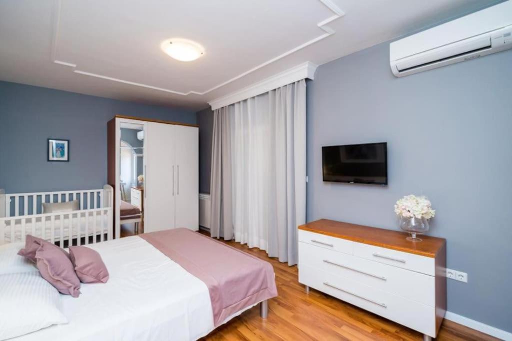 Holiday Home Trojkovic Dubrovnik Ngoại thất bức ảnh